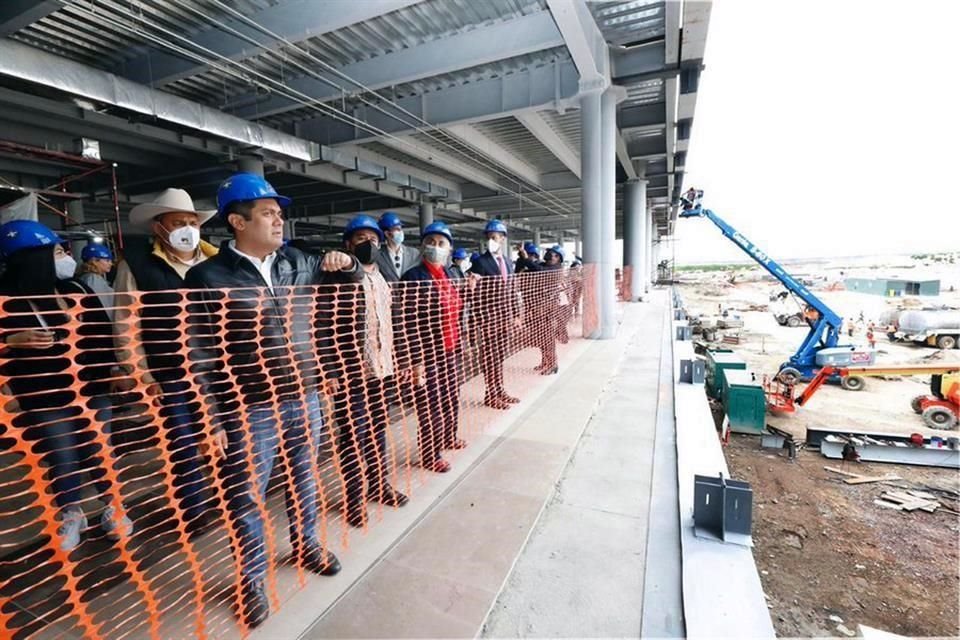 Sergio Gutiérrez, presidente de la Cámara baja, organizó un tour por obras de Aeropuerto Felipe Ángeles, al que asistieron 80 legisladores.