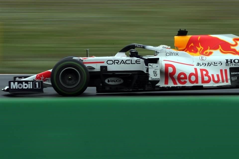 Max Verstappen recuperó la punta en la clasificación mundial de pilotos.