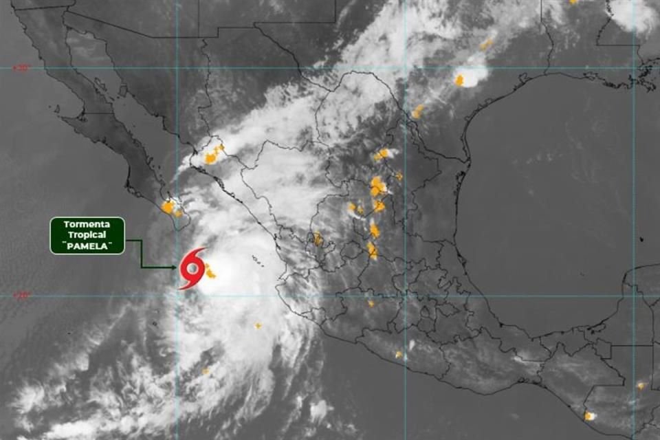 El huracán 'Pamela' se degradó a tormenta tropical.