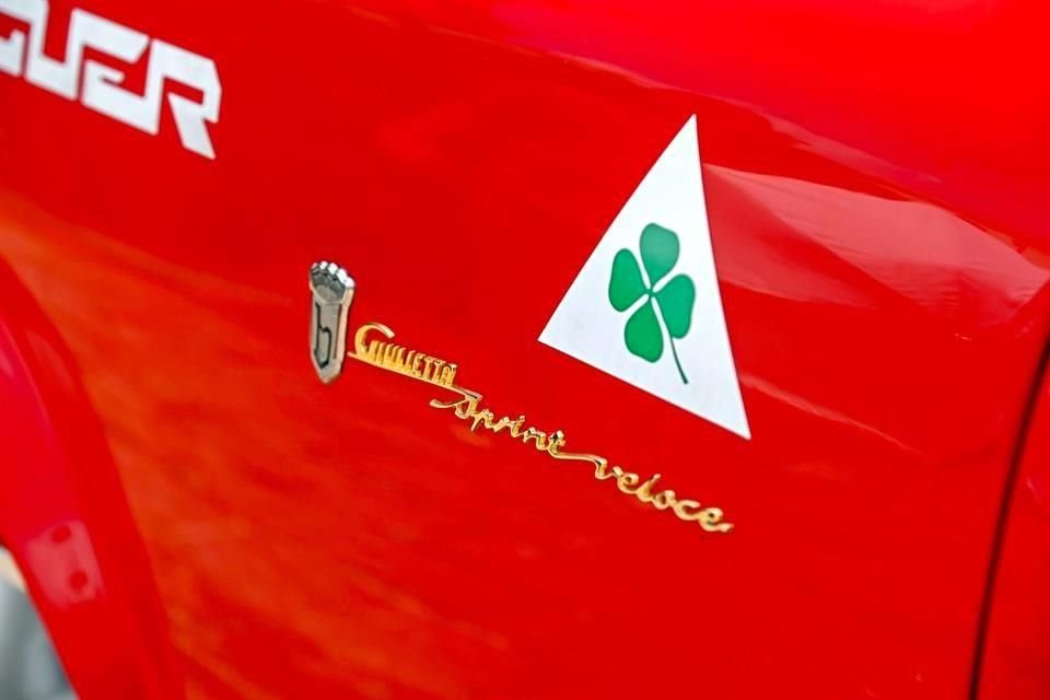 El quadrifoglio verde utilizado por Alfa Romeo en sus autos, es en homenaje al piloto de carreras de los años veinte Ugo Sivocci.