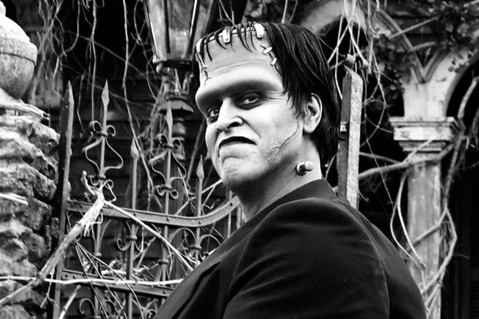 Publica el cineasta Rob Zombie primera foto de los protagonistas del remake de 'Los Munsters'. Jeff Daniel Phillips (en foto) será Herman Munster.