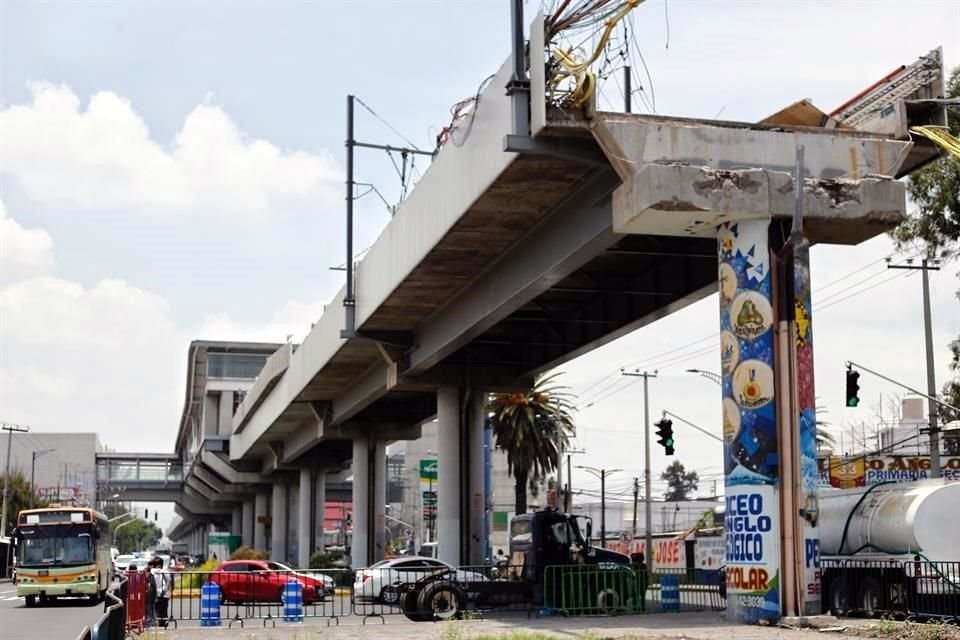 Sheinbaum indicó que la rehabilitación de la Línea 12 ha requerido un estudio detallado del tramo elevado, además del subterráneo, lo cual ha provocado que se retrase la reanudación de operaciones.