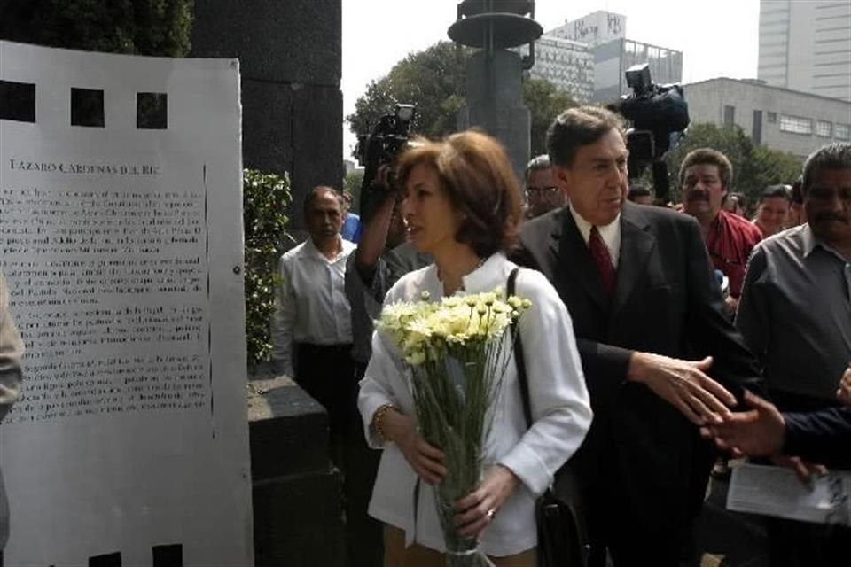 Celeste Batel, esposa del ex candidato presidencial Cuauhtémoc Cárdenas, falleció este martes.