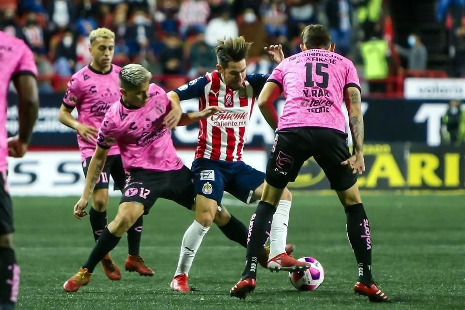 Las Chivas no hicieron valer la condición de favorito en Tijuana.  