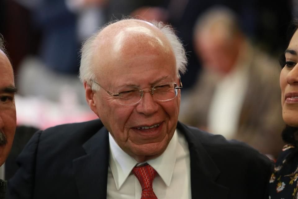 José Narro fue Secretario de Salud de Peña y delegado del PRI en Ecatepec, Edomex.