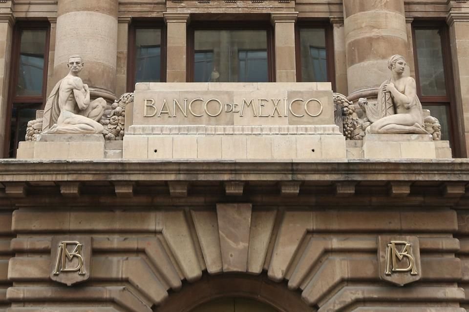 Victoria Rodríguez Ceja, Gobernadora de Banxico, consideró que la revisión a la baja refleja la debilidad que ha mostrado la economía por varios trimestres.