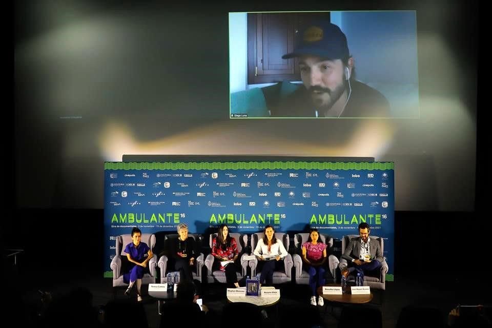 Diego Luna celebró los 16 años de su festival Ambulante, el cual lleva lo mejor del cine documental alrededor de México.