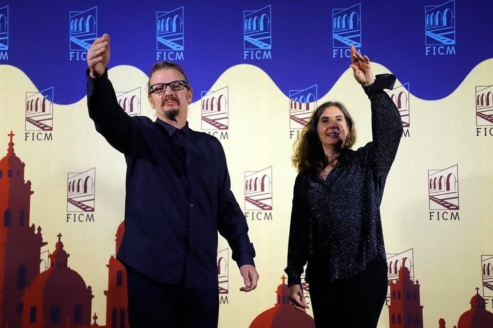 El director Rodrigo Plá y la guionista Laura Santullo abordan la salud mental infantil en el filme 'El Otro Tom'.