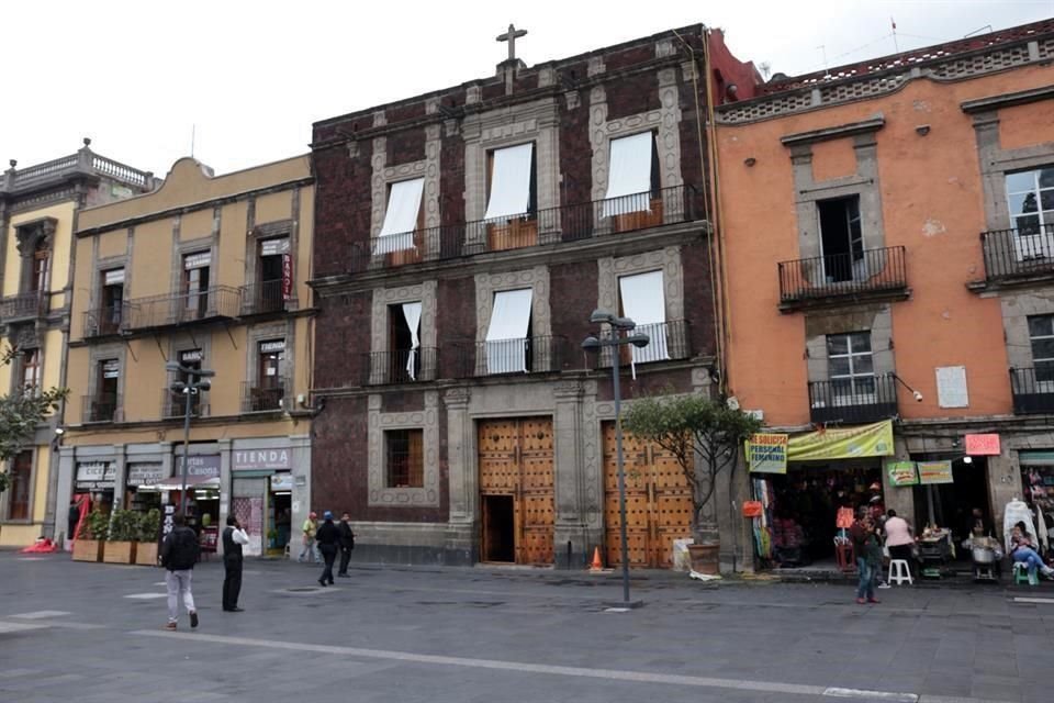 La antigua vecindad que ocupó el número 12 de la calle Seminario es cosa del pasado; el arte se ha apropiado del espacio.