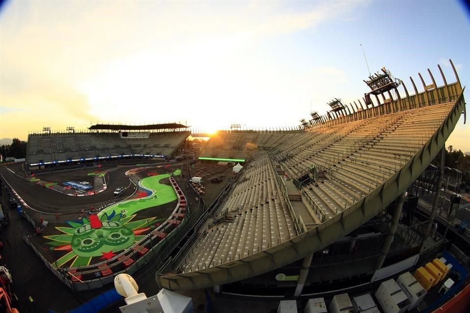 El Autódromo luce a lo grande para el GP de México.