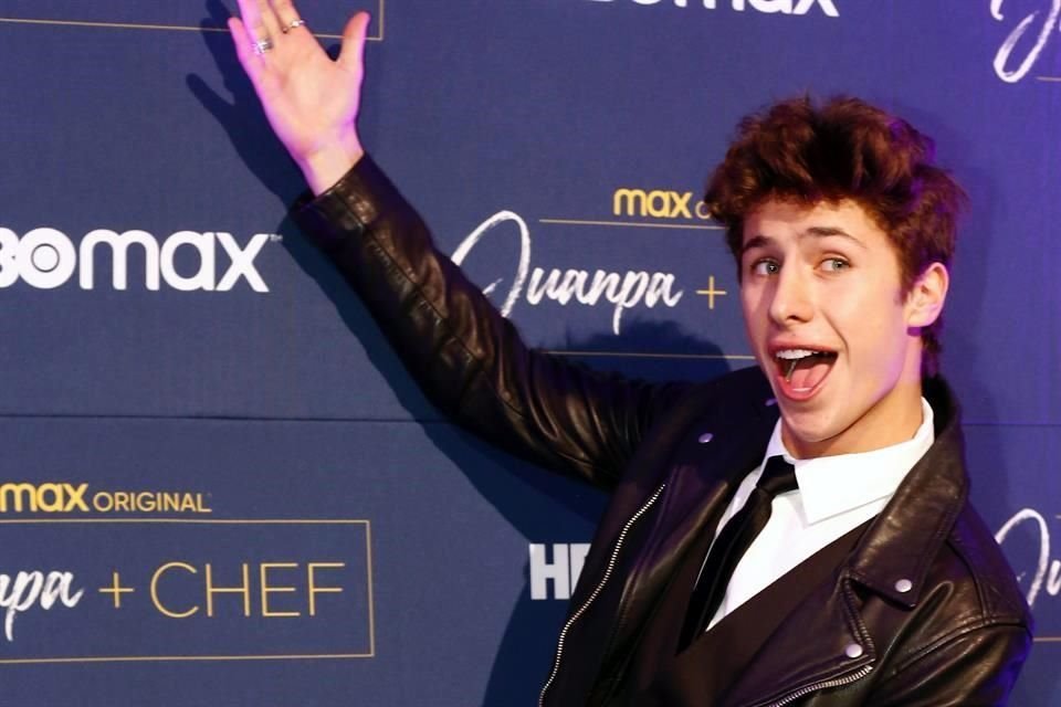 El influencer JuanPa Zurita estrenará el reality 'JuanPa + Chef' por HBO Max, en el que experimentará esta faceta como cocinero.