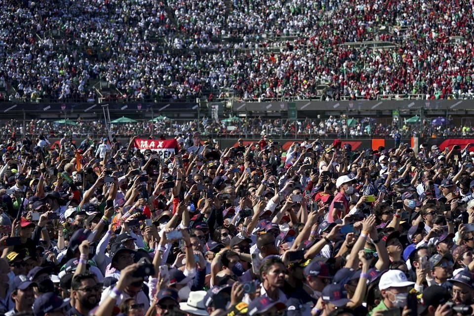 La afición hizo su parte en el Gran Premio de la Ciudad de México.