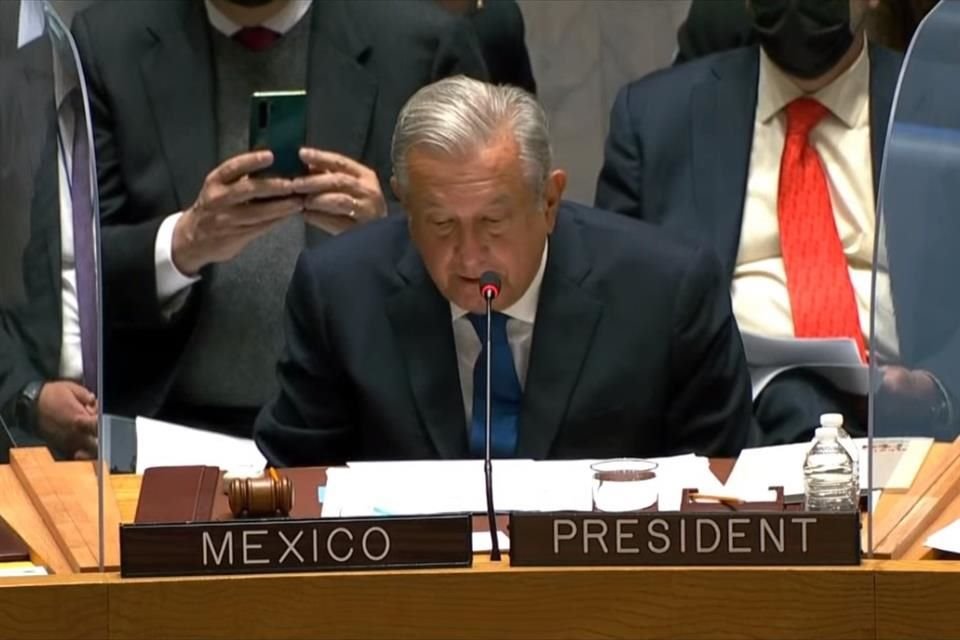 Andrés Manuel López Obrador preside el Consejo de Seguridad.