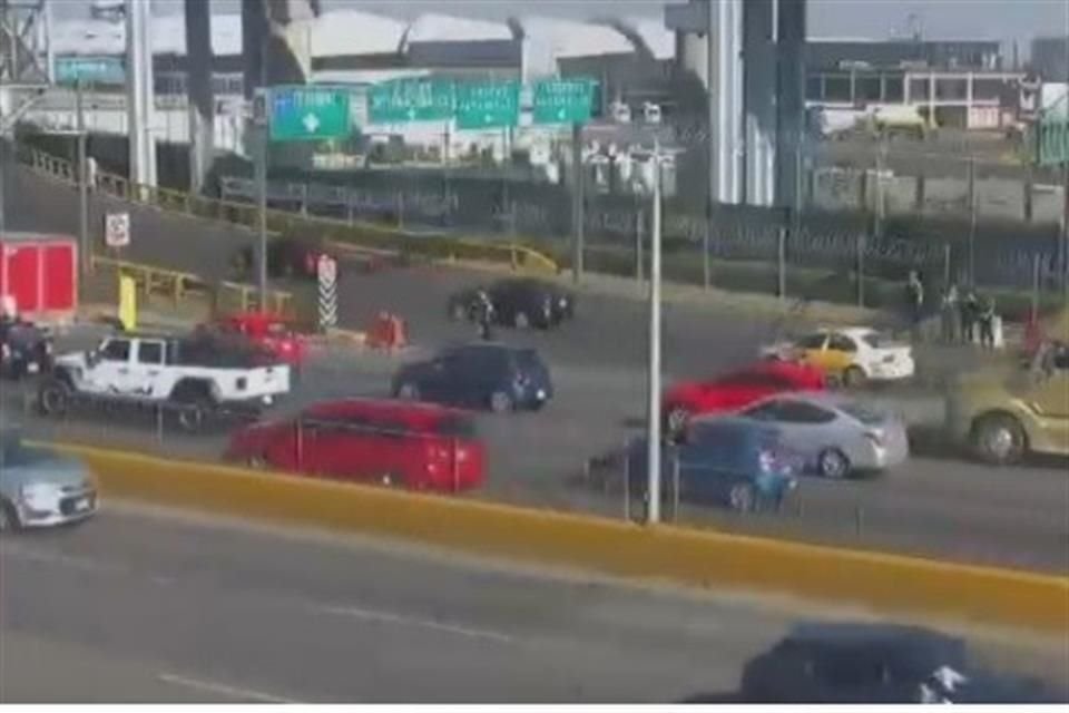 El bloqueo comenzó a las 9:40 horas con familiares de pacientes procedentes del Estado de México y Veracruz.