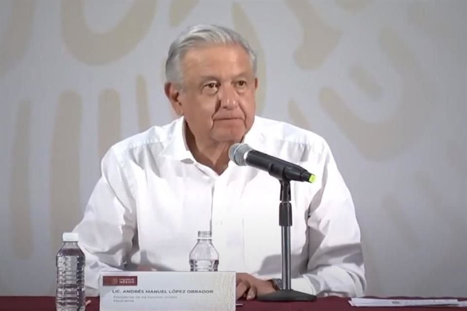 El Presidente López Obrador posteó varios mensajes en redes sociales en torno a la aprobación del gasto del Gobierno federal para el próximo año. 