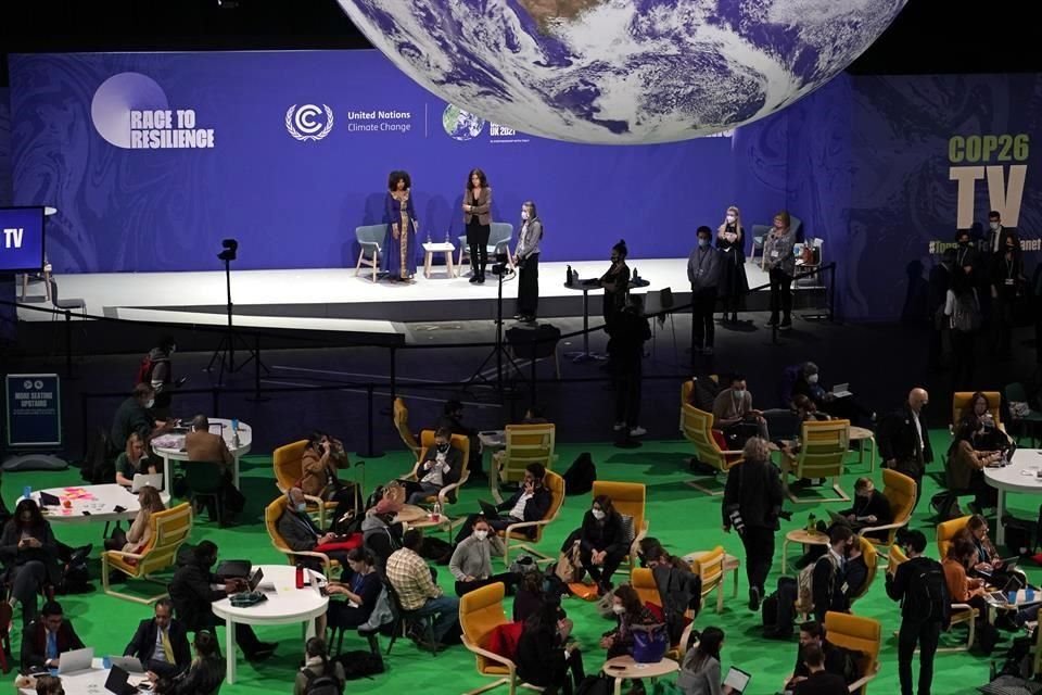 Activistas han criticado la cumbre climática de la ONU pro no conseguir acuerdos sustanciales para frenar el cambio climático.