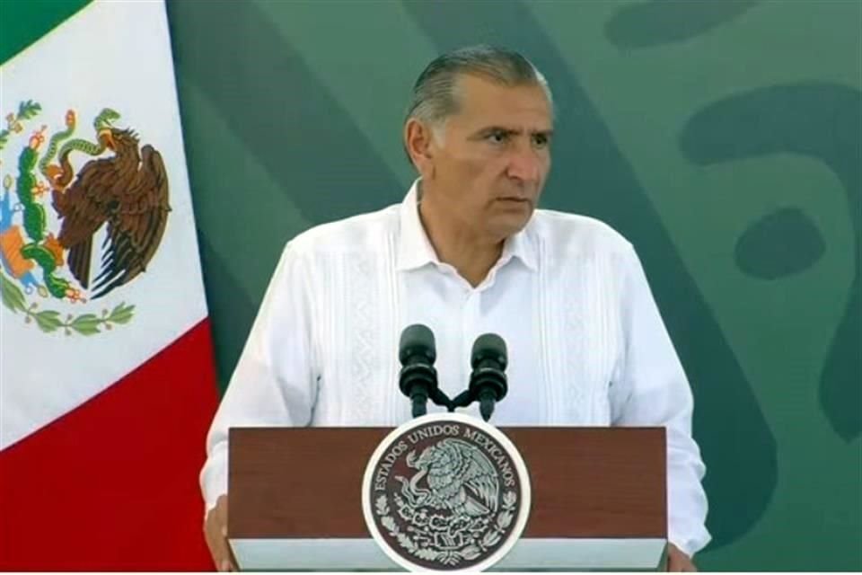 El titular de Segob estuvo presente en conferencia mañanera de AMLO en Zacatecas.