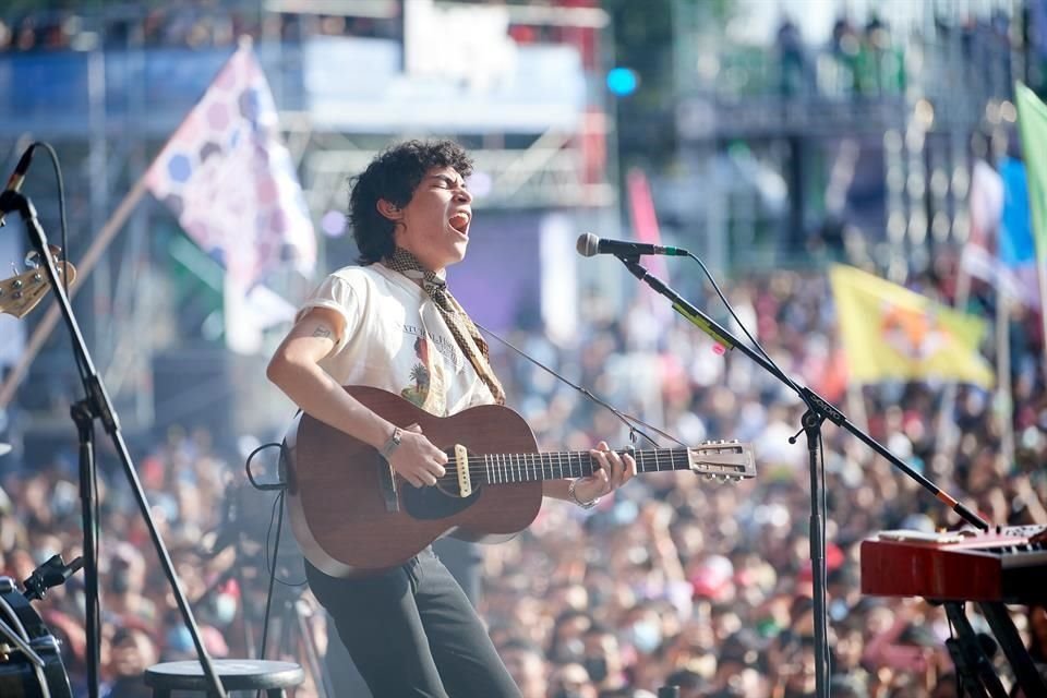 Una variedad de géneros resonó en el Parque Fundidora.