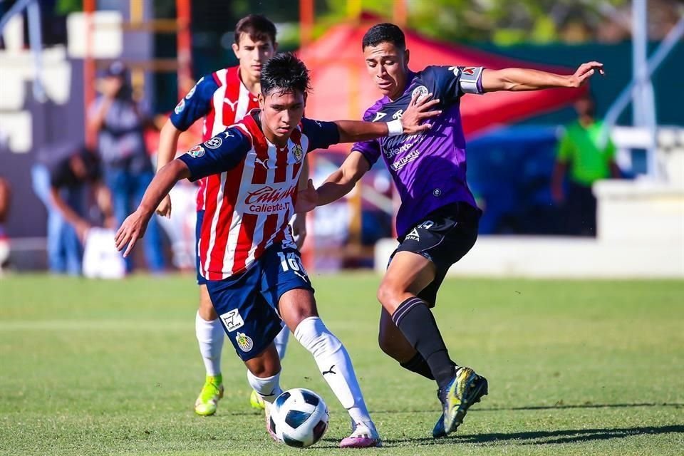 Las Chivas no pudieron meterse a la Fiesta Grande ni en la Sub 20 ni en la Sub 18.