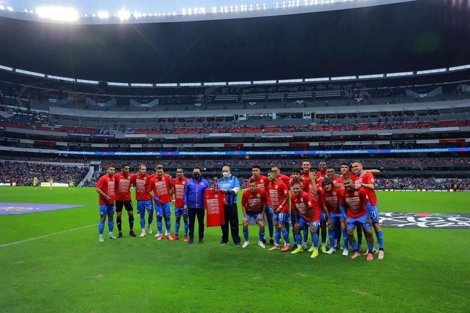 El Cruz Azul jugará su próximo partido en el Azteca a puerta cerrada por culpa del grito.