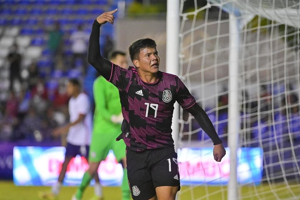 Alí Ávila anotó el segundo gol del cuadro local.