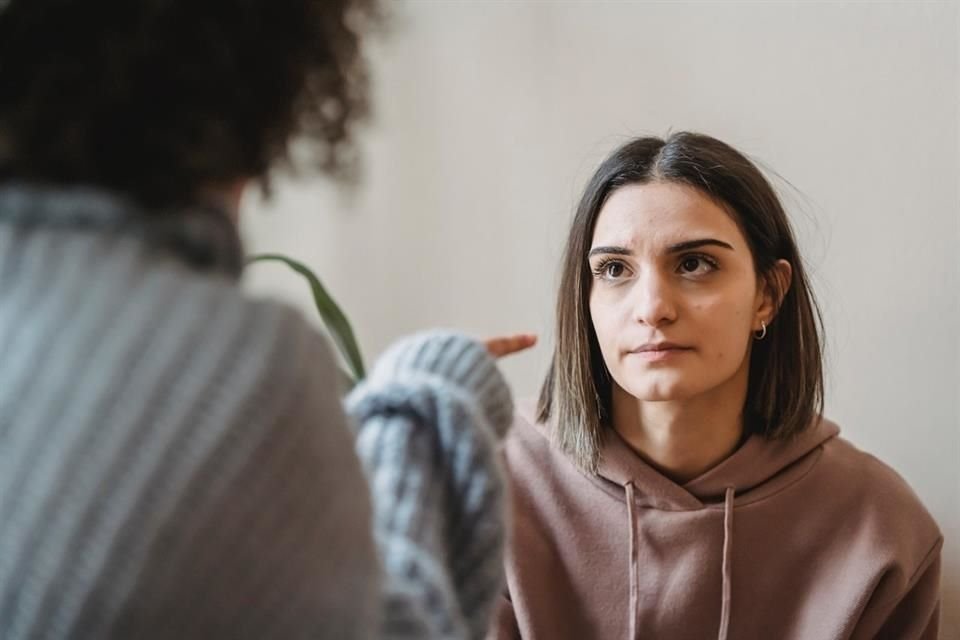 Las relaciones tóxicas afectan el bienestar psicológico de las personas que están en ellas, advierten especialistas de universidades.