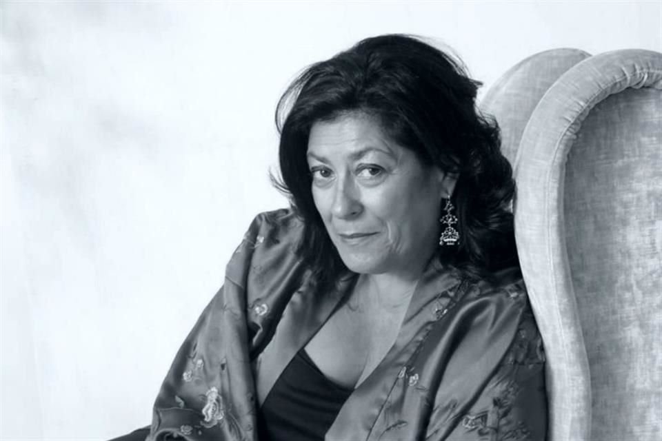 Almudena Grandes comenzó en 2010 uno de los proyectos literarios de más largo alcance de la narrativa en español contemporánea.