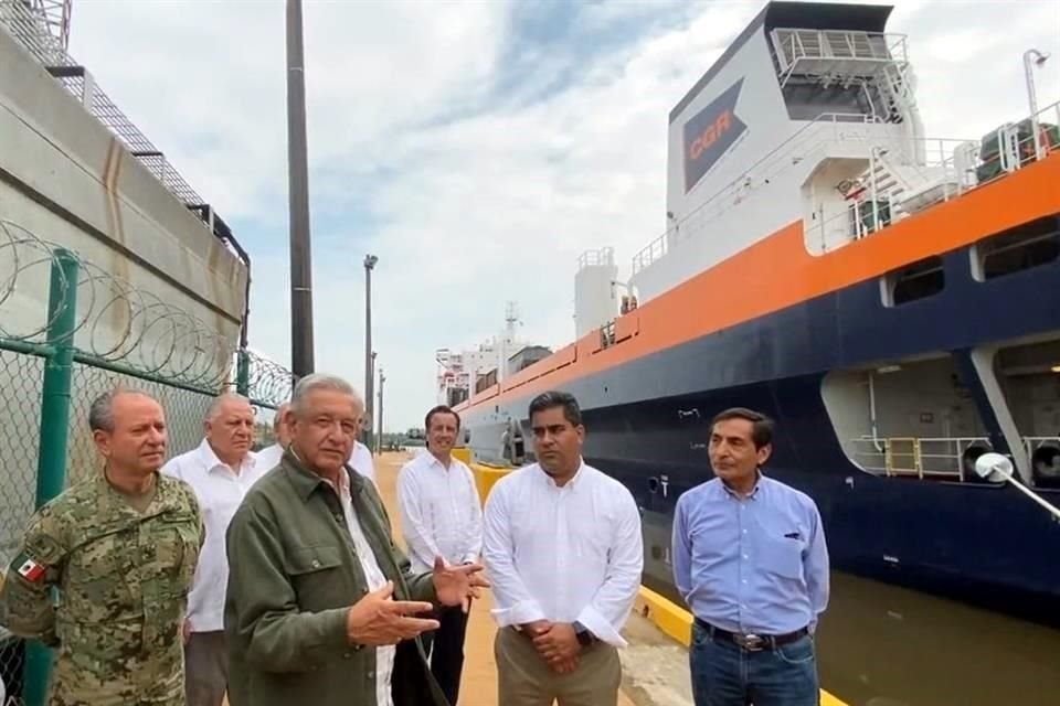 AMLO celebró la operación del ferrobuque CG Railway, que trasladará vagones de tren desde Coatzacoalcos a la costa este de EU.