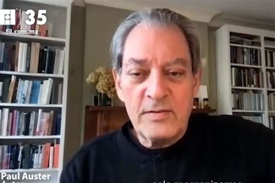 El escritor Paul Auster se propone con esta biografía literaria 'reavivar la llama' de Crane.