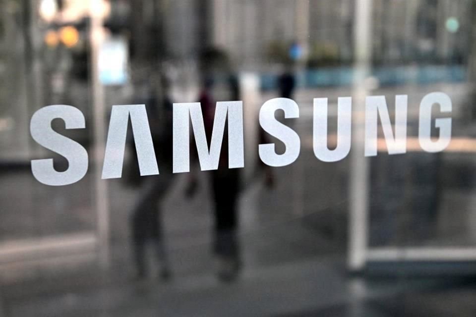 Samsung Electronics dijo que las divisiones de consumidores y móviles se fusionarán en una División SET recién formada.