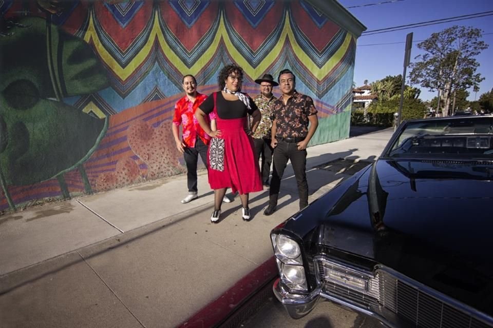 La Santa Cecilia presentará su disco 'Quiero Verte Feliz' en el Lunario del Auditorio Nacional este sábado.