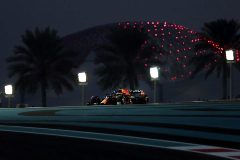 Verstappen debe de terminar por delante de Hamilton en Abu Dhabi para ser campeón.