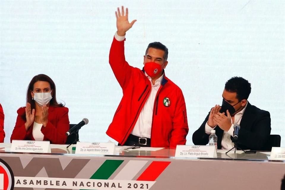 Tras asamblea de partido, Alejandro Moreno, líder del PRI, se apuntó para 2024, al señalar que se necesita un 'buen cuadro' y liderazgo.