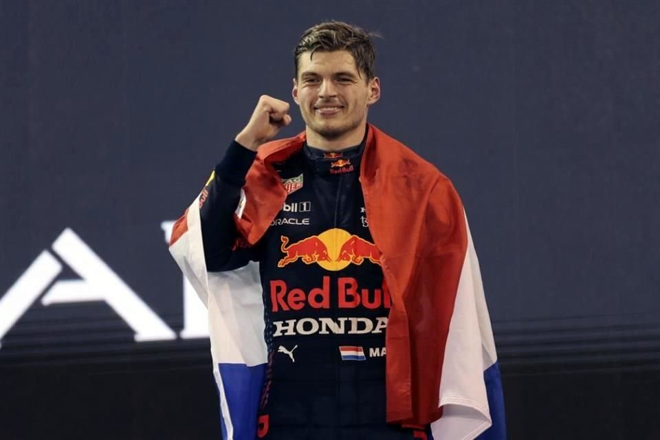 El neerlandés goza su primer campeonato en la Fórmula Uno.