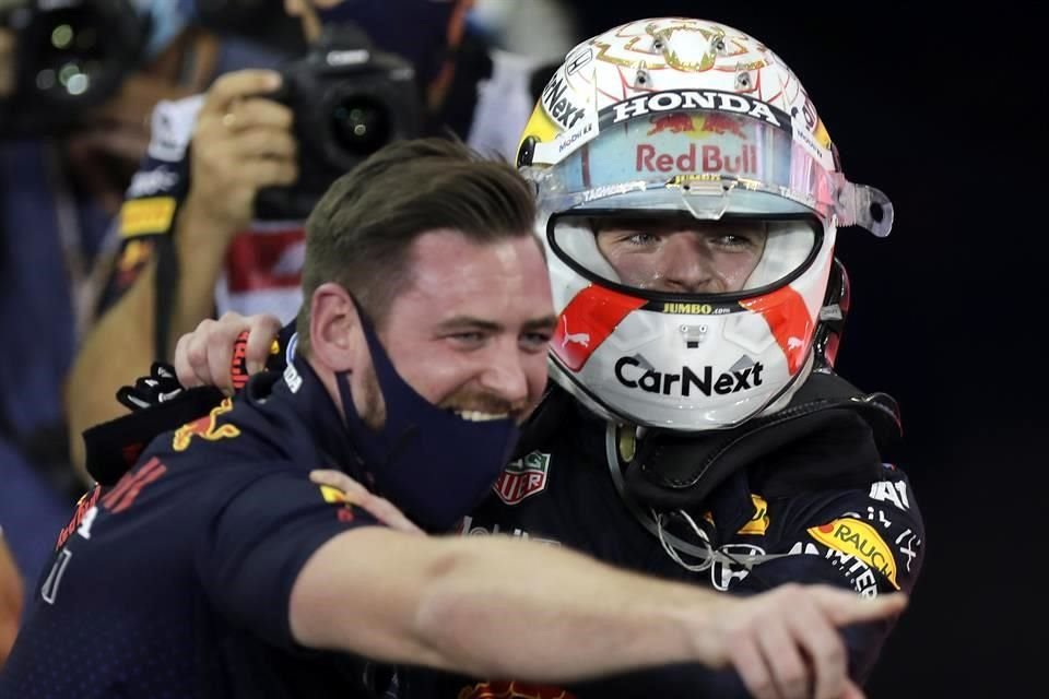 Max Verstappen no podía con su felicidad.