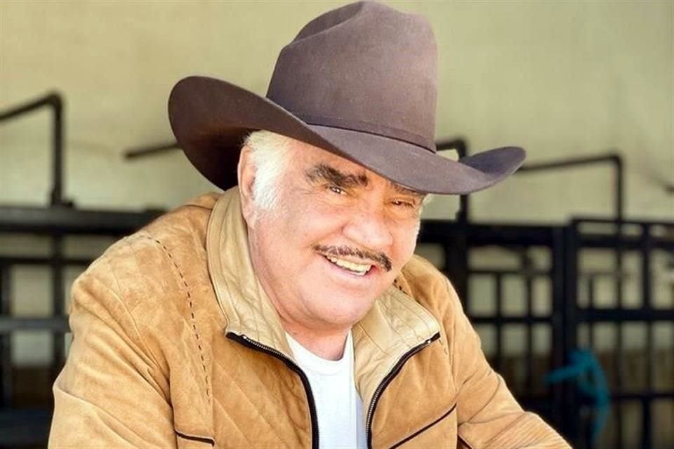 Vicente Fernández tenía 81 años de edad.