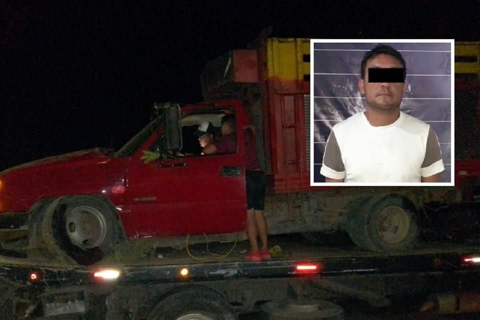 Migrantes asiáticos viajaban hacinados en una camioneta de redilas con rumbo a Mazatlán, Chiapas.