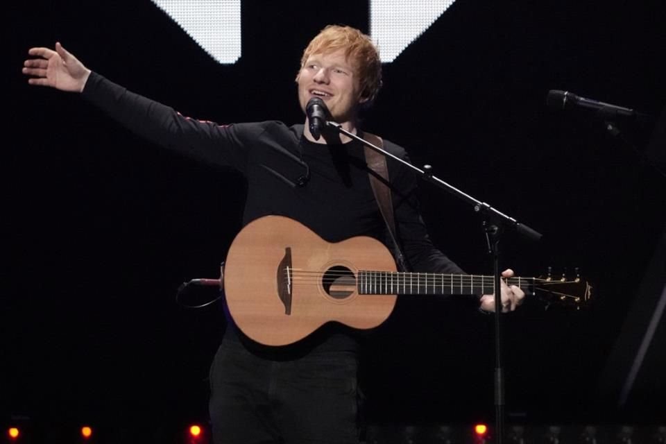 La canción 'Shape of You' de Ed Sheeran rompe récord en ser la canción más escuchada en Spotify al tener tres millones de reproducciones.