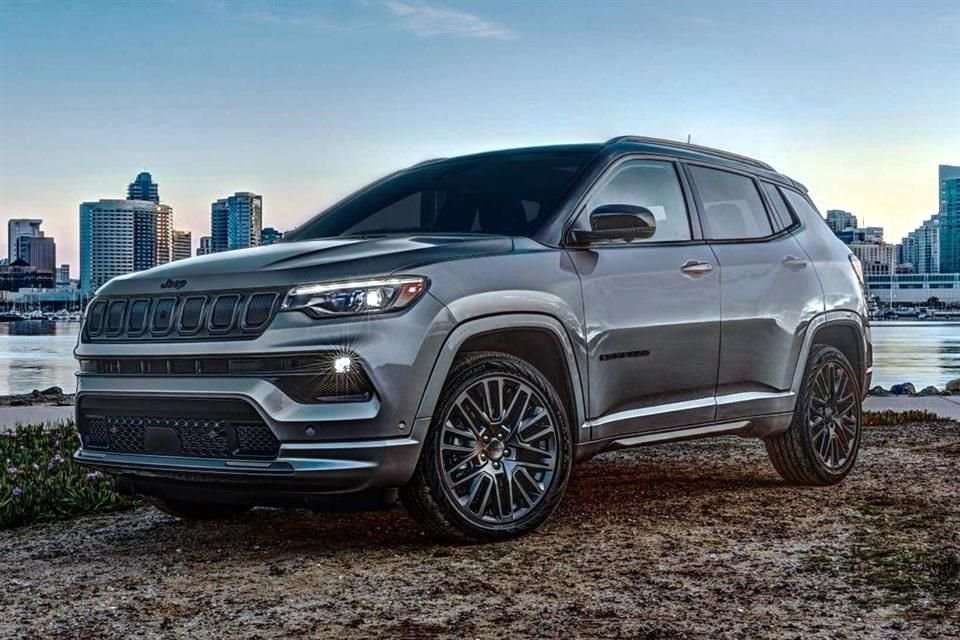 Jeep Compass trae consigo el sistema de mitigación electrónica de volcadura, el cual permite minimizar los accidentes en cualquier trayecto.