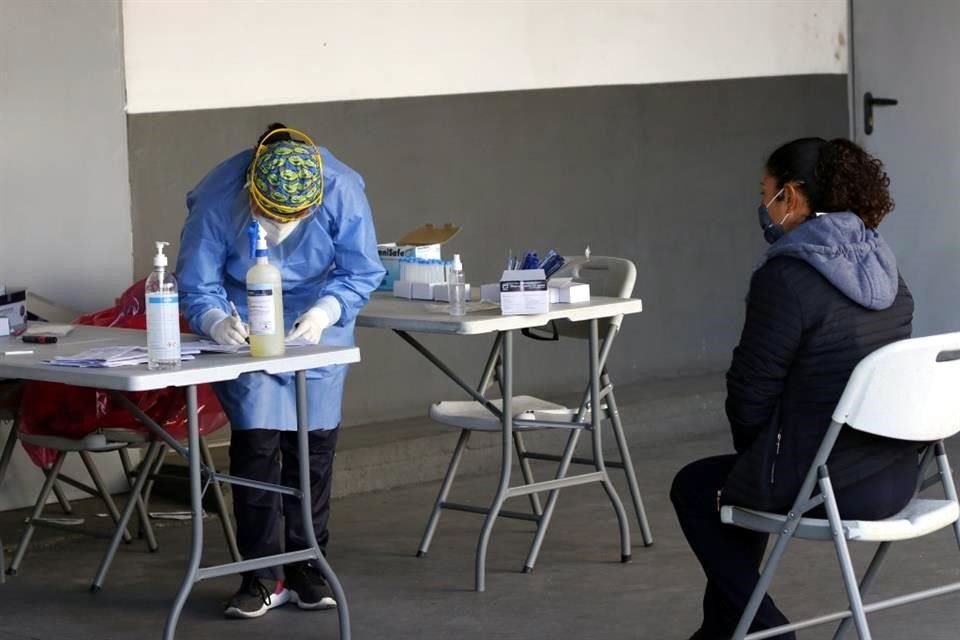 En el Edomex, se tenían hasta ayer 400 casos de alumnos o personal educativo contagiado de Covid-19.