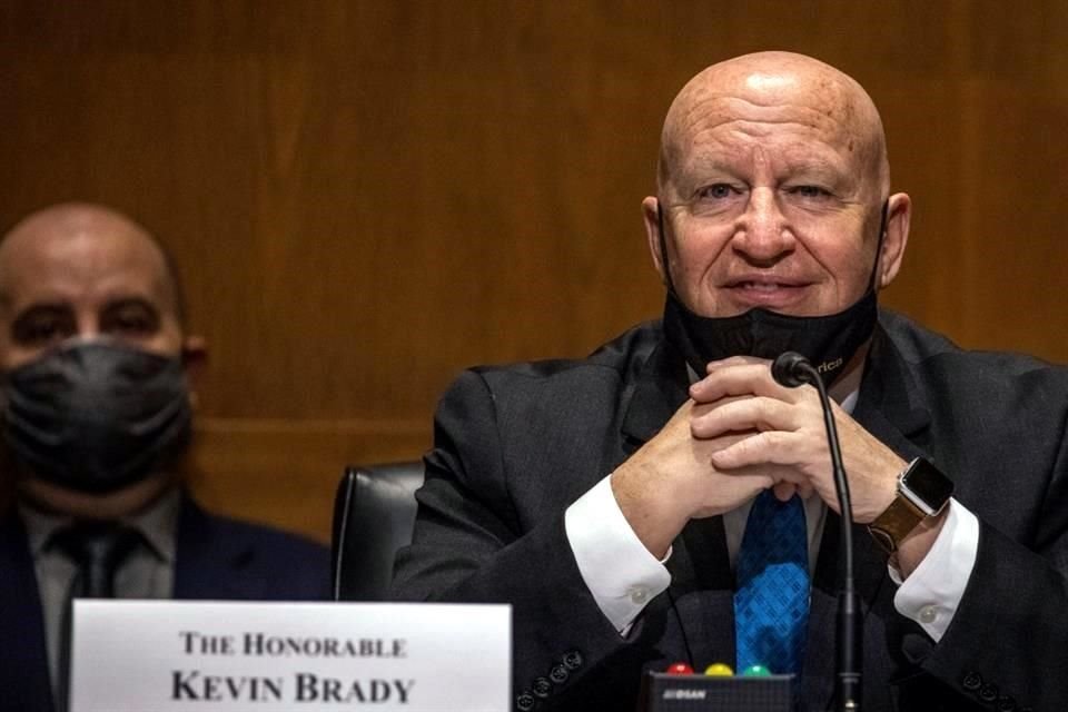 El congresista Kevin Brady durante una audiencia del Comité de Finanzas del Senado de EU.