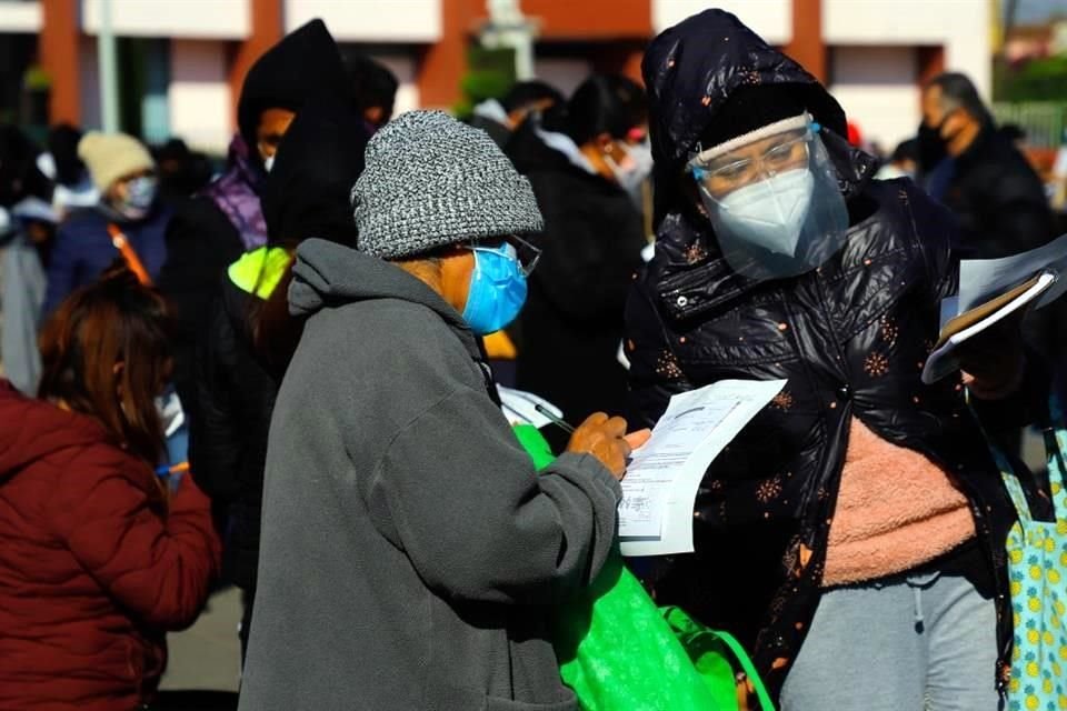 El uso obligatorio de las mascarillas será en transporte público, plazas, mercados y en el primer cuadro de Ecatepec.