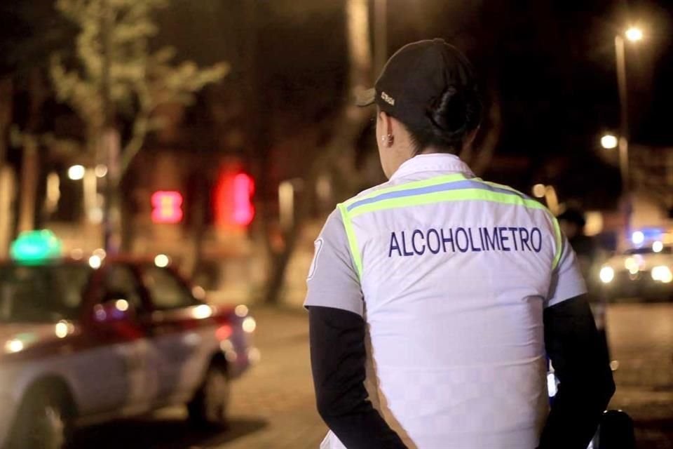 La SSC informó que durante la jornada decembrina del programa 'Conduce Sin Alcohol' realizó 531 mil 142 pruebas AlcoStop, las cuales se realizan con un aparato que mide el alcohol al interior del vehículo. 