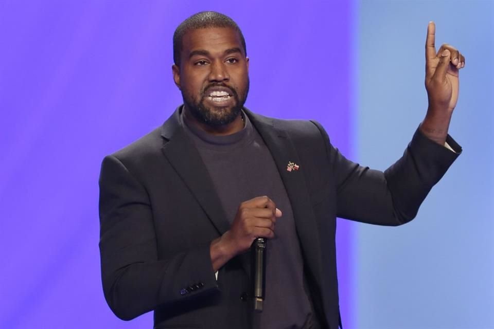 Kanye West es investigado por supuestamente golpear a uno de sus fans la madrugada de este jueves; podría permanece seis meses en la cárcel.