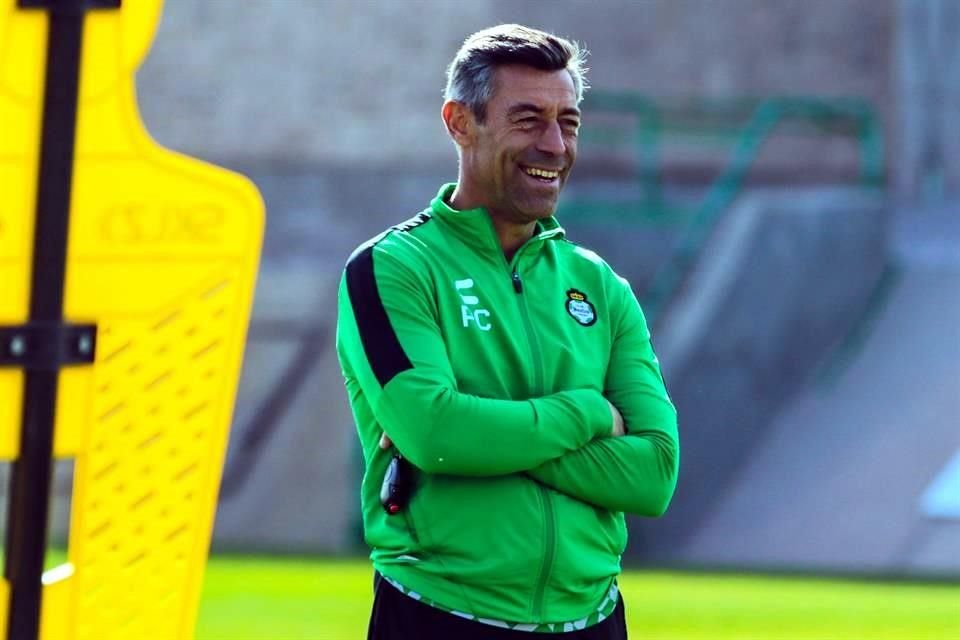 Pedro Caixinha sabe que el partido ante los Diablos Rojos no será nada sencillo.