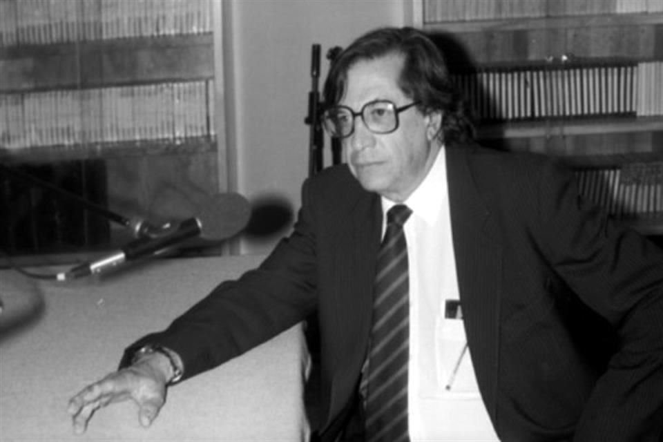 Las obras encabezadas por Sergio Zaldívar, de 1989 a 2000, permitieron corregir el hundimiento diferencial de la catedral con un proceso de subexcavación, sin precedentes hasta entonces.