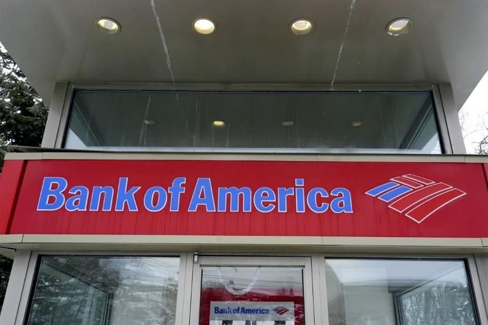 El CEO de Bank of America dijo que el peligro para los banqueros centrales es que 'vayan demasiado rápido o demasiado despacio y ese riesgo es mayor ahora que hace seis meses'.