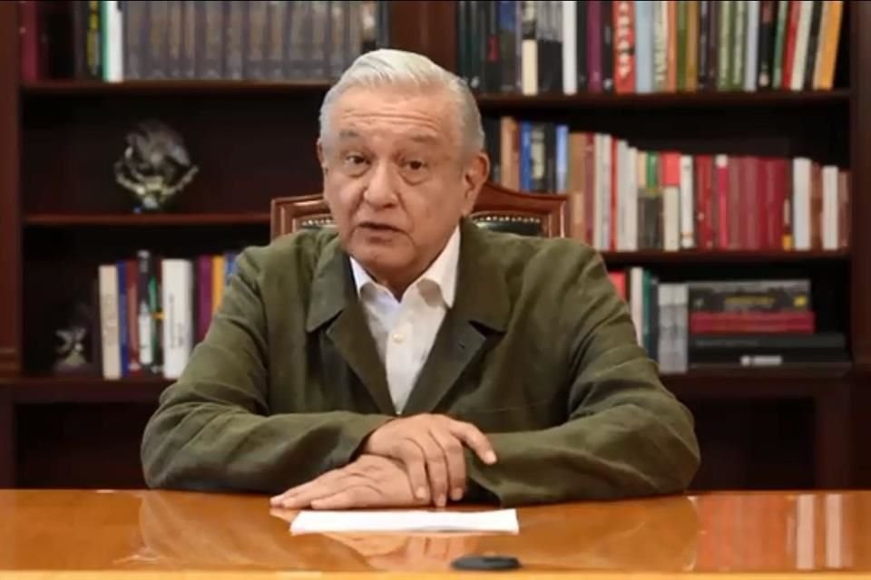 El Presidente López Obrador reapareció en un video desde Palacio Nacional.
