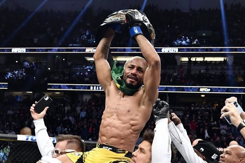 El brasileño recuperó el título de la UFC.