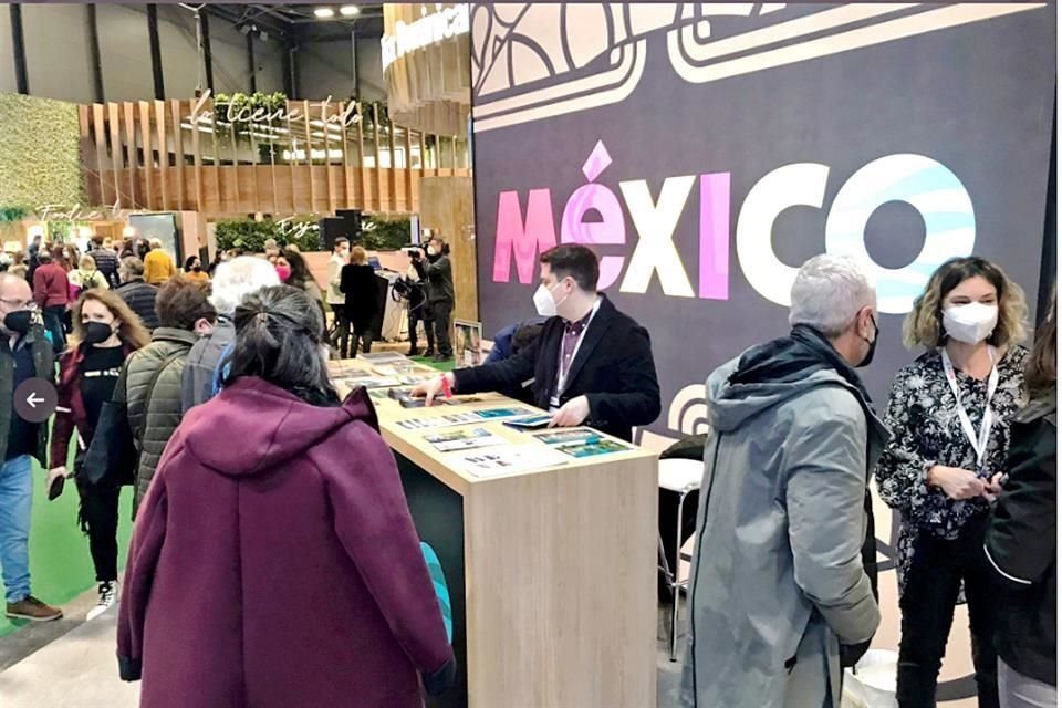 La Embajada de México difundió ayer imágenes del stand que aseguró eran del día.